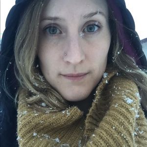 Meet your Posher, Stephanie